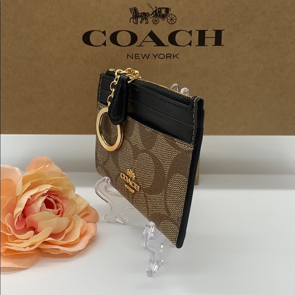 Mini Skinny Id Case In Signature Canvas - Picture 3 of 16